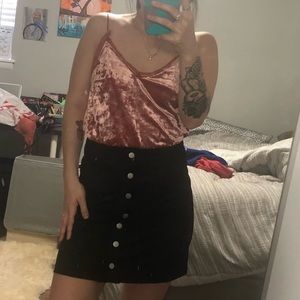 Black button skirt